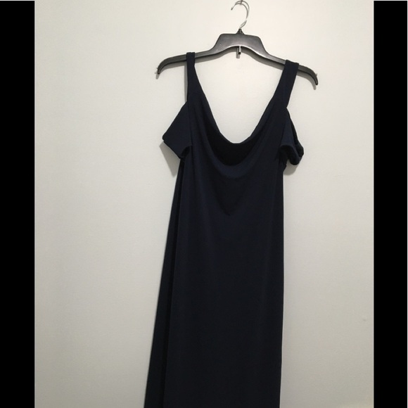 Jillian Maternity Cold Shoulder Maxi Dress H. - Picture 3 of 8
